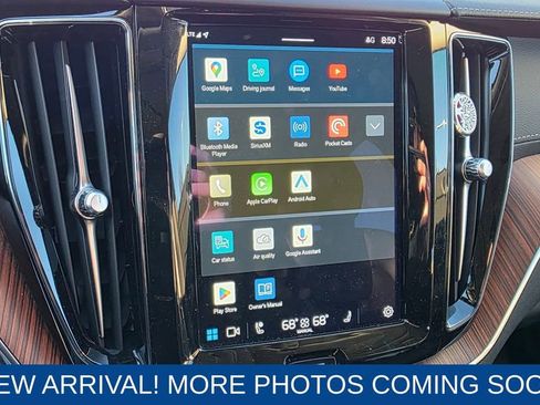 Used 2023 Volvo XC60 T8 Ultimate w/ Climate Package image 18