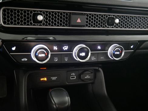 Used 2022 Honda Civic EX image 23