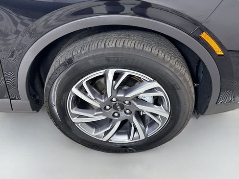 Used 2025 Lincoln Corsair FWD w/ Equipment Group 101A image 32