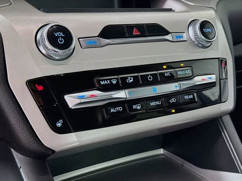 Certified 2023 Ford Explorer XLT w/ Equipment Group 202A image 18