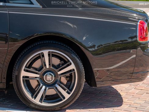 Used 2014 Rolls-Royce Ghost image 56