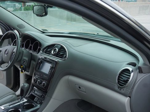 Used 2017 Buick Enclave Convenience image 12