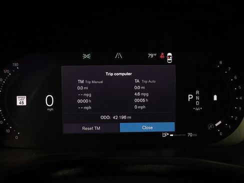 Used 2023 Volvo XC40 B5 Plus w/ Protection Package Premier AWD/4WD image 16