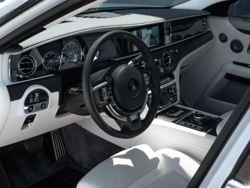 Used 2021 Rolls-Royce Ghost AWD/4WD image 13