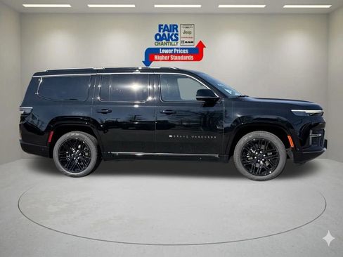 New 2026 Jeep Grand Wagoneer Limited AWD/4WD image 4