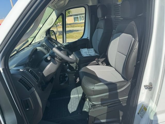 Used 2025 RAM ProMaster 2500 w/ Convenience Group FWD image 10