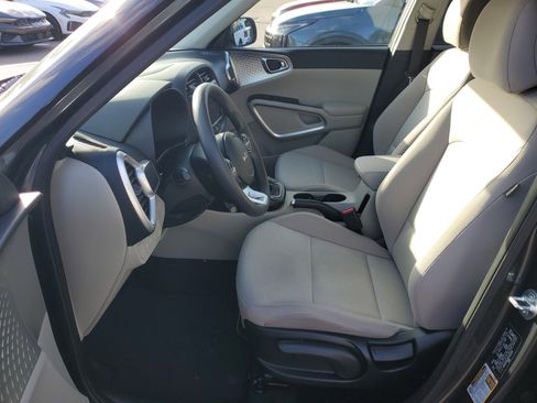 Certified 2024 Kia Soul LX image 21