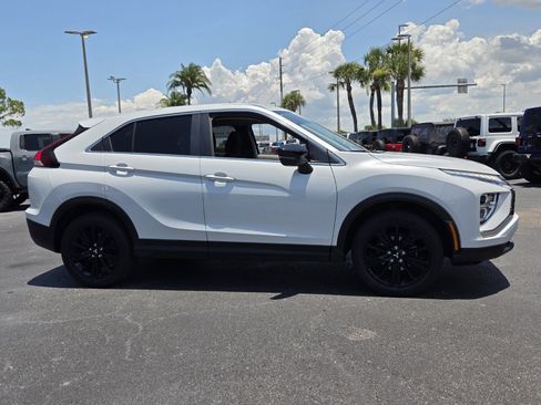 Used 2023 Mitsubishi Eclipse Cross LE AWD/4WD image 8