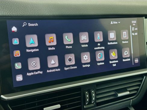 Certified 2023 Porsche Cayenne Coupe image 14