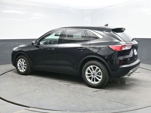 Used 2022 Ford Escape SE FWD image 4