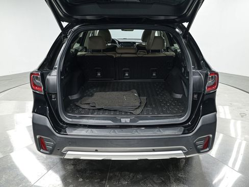 Used 2020 Subaru Outback Limited image 6