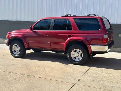 Used 1998 Toyota 4Runner Limited AWD/4WD image 5