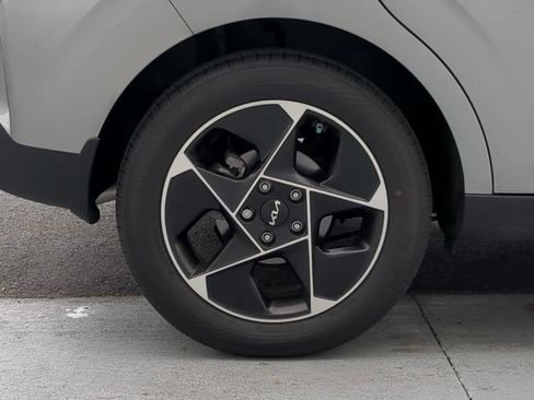 Used 2024 Kia Soul EX image 13