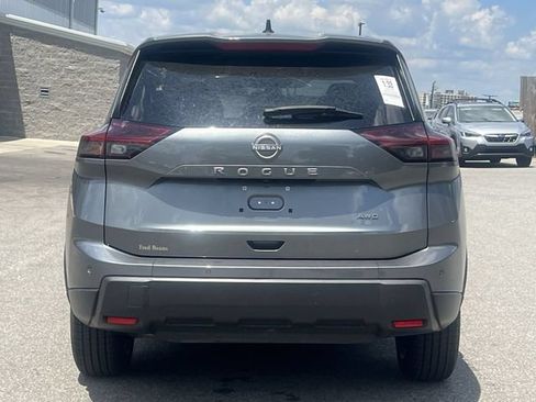 Used 2024 Nissan Rogue S AWD/4WD image 12