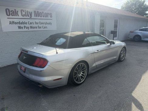 Used 2019 Ford Mustang Premium RWD image 5