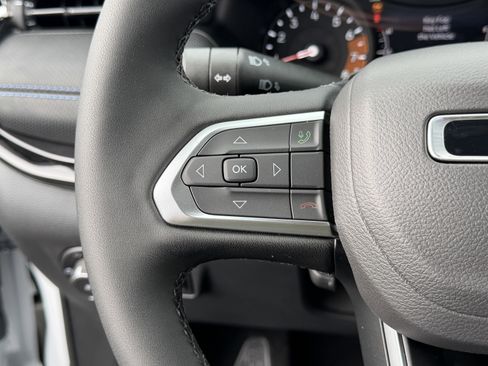 New 2026 Jeep Compass Latitude image 20