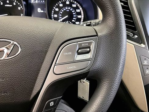 Used 2017 Hyundai Santa Fe Sport FWD image 21