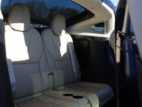 Used 2017 Tesla Model X 75D image 18