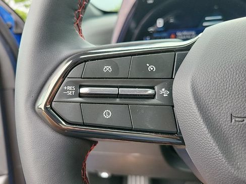 Used 2026 Chevrolet Equinox RS w/ Safety and Technology Package FWD image 25