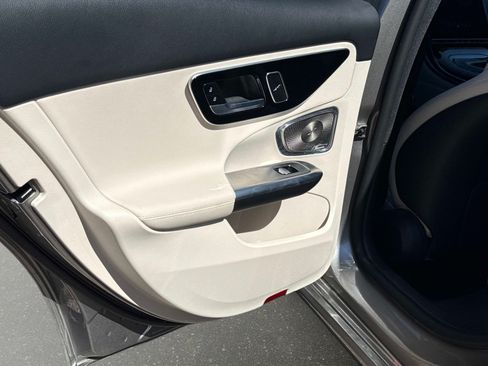Certified 2024 Mercedes-Benz C 300 4MATIC Sedan image 11