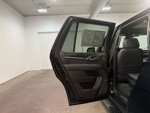 Used 2024 GMC Yukon Denali image 46