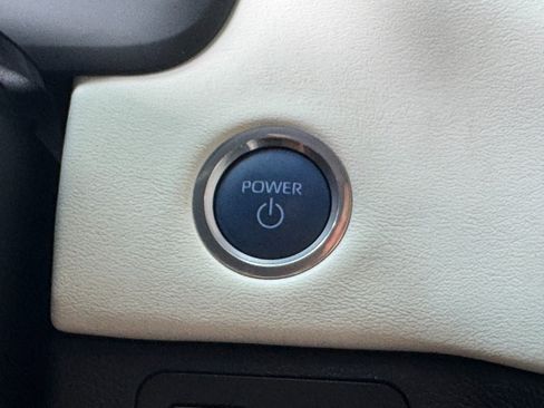 Used 2023 Toyota Sequoia Capstone AWD/4WD image 25