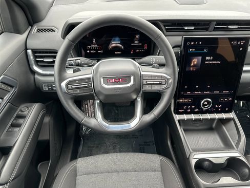 Used 2025 GMC Terrain Elevation image 14