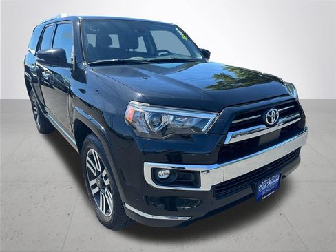 Used 2022 Toyota 4Runner Limited AWD/4WD image 5