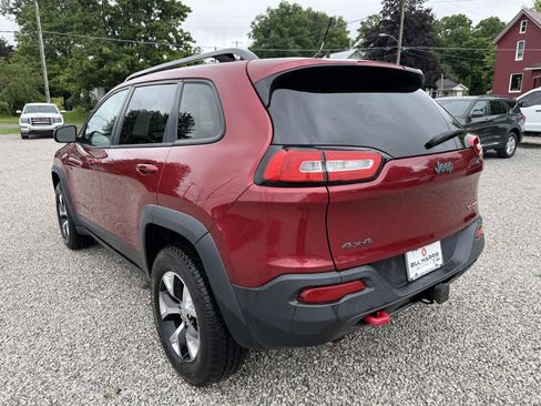 Used 2014 Jeep Cherokee Trailhawk w/ Leather Interior Group AWD/4WD image 10