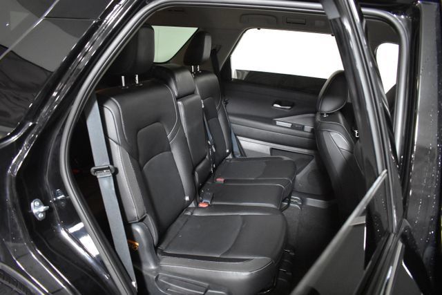 Certified 2025 Nissan Pathfinder SL AWD/4WD image 35