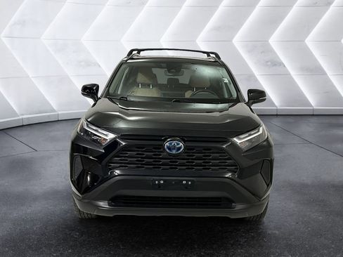 Used 2023 Toyota RAV4 XLE w/ Convenience Package image 2