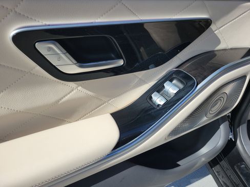 Certified 2023 Mercedes-Benz S 580 4MATIC Sedan image 12