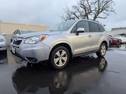 Used 2015 Subaru Forester 2.5i Limited image 1