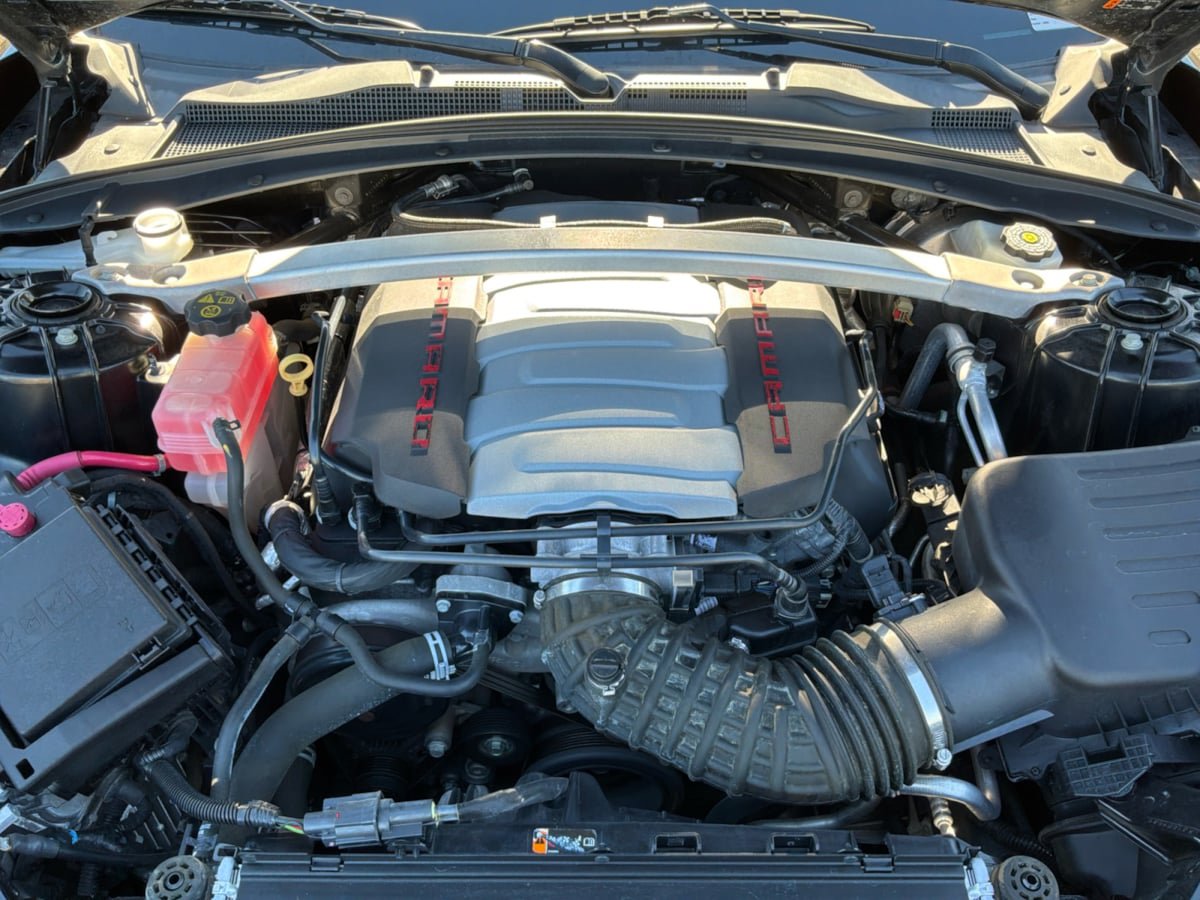 Used 2020 Chevrolet Camaro SS RWD image 22