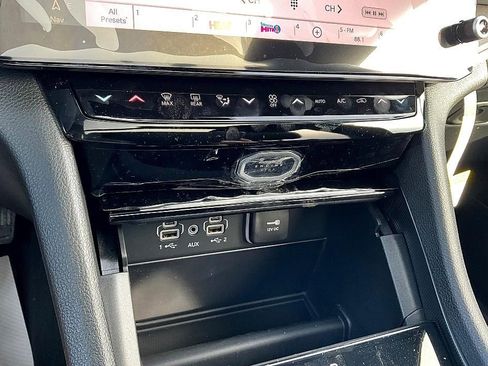 New 2026 Jeep Grand Cherokee Limited w/ Limited Altitude Package image 21