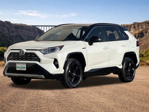 Used 2019 Toyota RAV4 XSE image 7