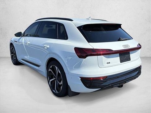 Used 2024 Audi Q8 e-tron Premium Plus w/ Premium Plus Package AWD/4WD image 7