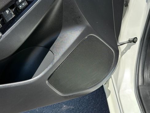 Used 2017 MAZDA MAZDA3 Sport FWD image 25