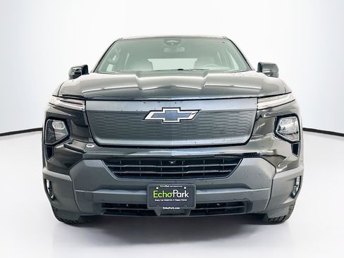 Used 2024 Chevrolet Silverado EV W/T image 2