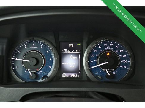 Used 2018 Toyota Sienna XLE image 17