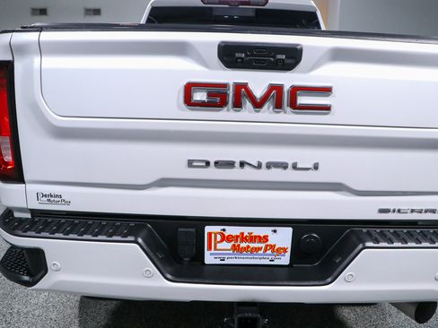 Used 2021 GMC Sierra 2500 Denali w/ Denali Ultimate Package AWD/4WD image 8