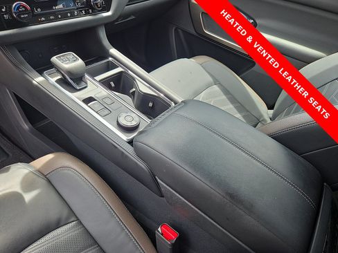Used 2025 Nissan Pathfinder Platinum w/ Cargo Package AWD/4WD image 25
