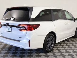 New 2026 Honda Odyssey Touring video 2