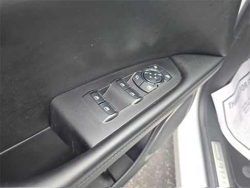 Used 2023 Lincoln Nautilus FWD image 14