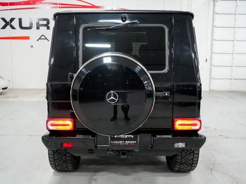 Used 2017 Mercedes-Benz G 550 image 4