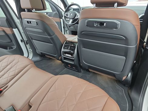 Used 2024 BMW X7 xDrive40i w/ M Sport Package image 11