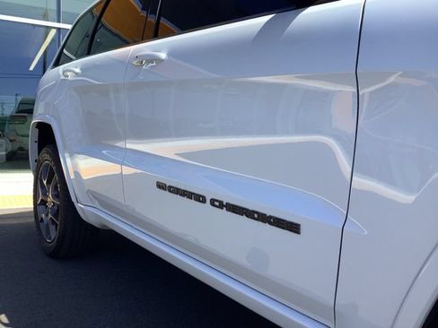 Used 2021 Jeep Grand Cherokee Limited w/ Quick Order Package 28K 80th AWD/4WD image 41