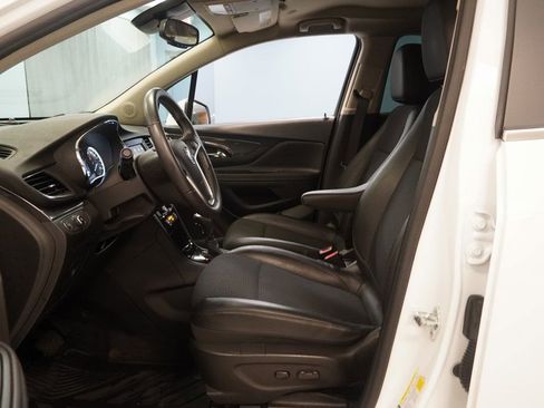 Certified 2022 Buick Encore Preferred w/ Safety Package image 5