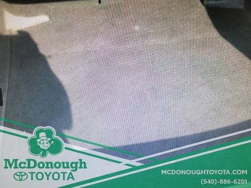 Used 2024 Toyota Corolla LE FWD image 14