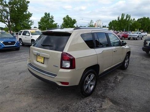 Used 2017 Jeep Compass High Altitude FWD image 6